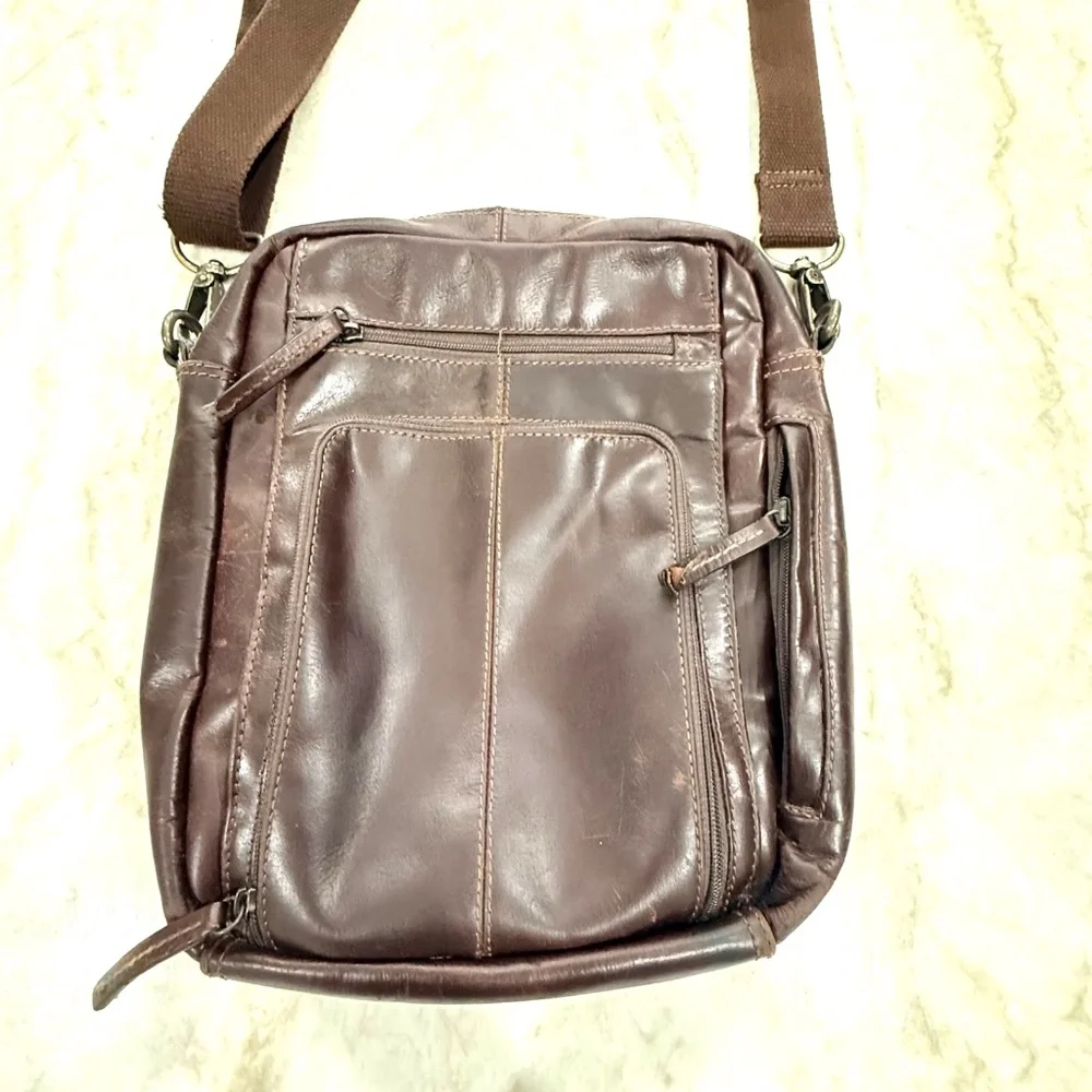 PELLE Studio Vintage Brown Genuine Leather Multi-Pocket Messenger Bag 11